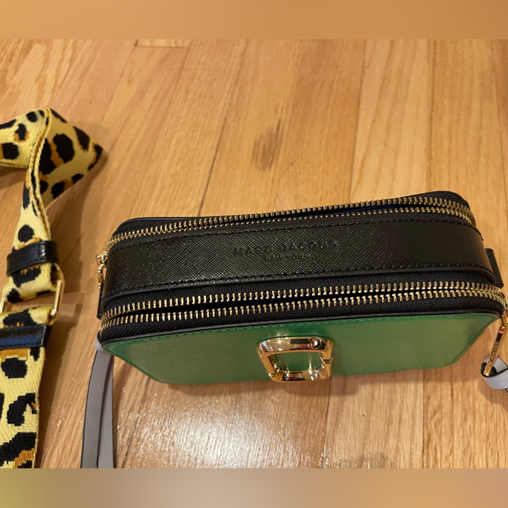 Marc Jacobs Snapshot Bag & Matching Wallet - image 6